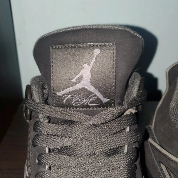 Jordan 4 Black Cat's - Picture 4 of 5